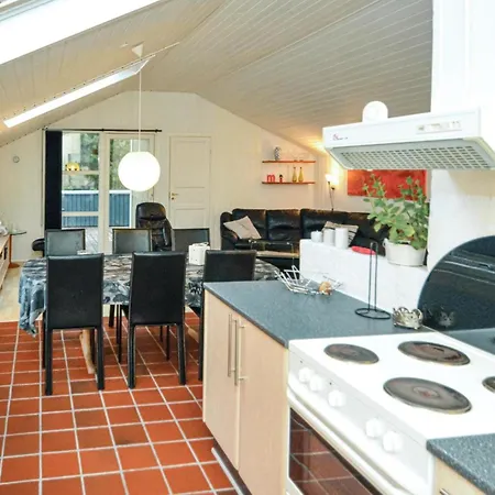 펜션 4 Bedroom Gorgeous In Blåvand
